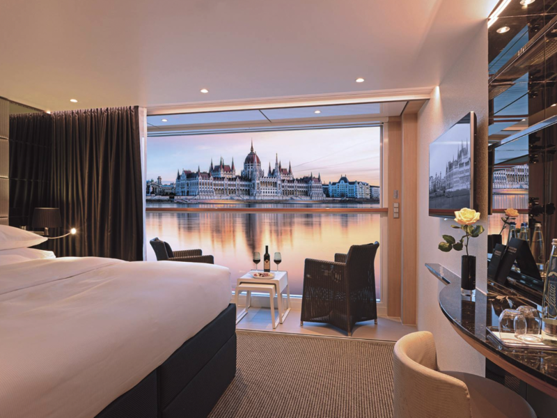 Deluxe Balcony Suite